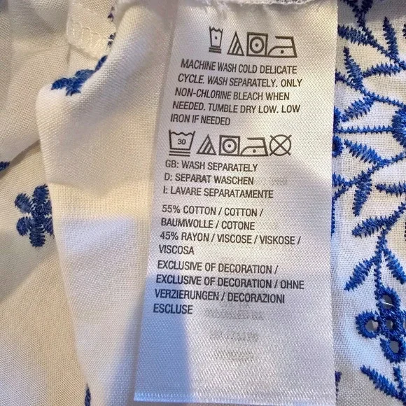 Belle by Kim Gravel Peasant Blouse Medium White Blue Floral Embroidered Boho - Picture 8 of 8